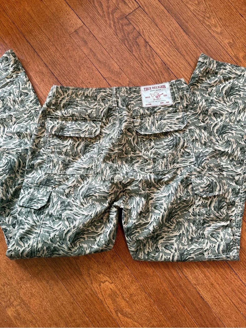 True Religion Camouflage Swirl Cargo Pants in Olive & Cream (31)